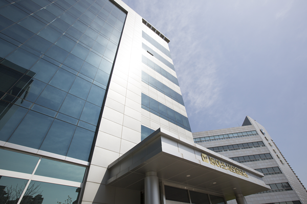 ▲동아쏘시오홀딩스 사옥 전경