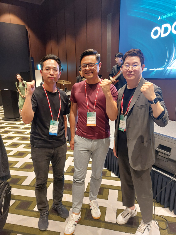 ▲지난 6월 ODC 참석 당시 촬영된 사진. 왼쪽부터 오가노이드사이언스 유종만 대표, MIDAS Pharma GmbH의 Ben Shalke, 오가노이드사이언스 이경진 CTO