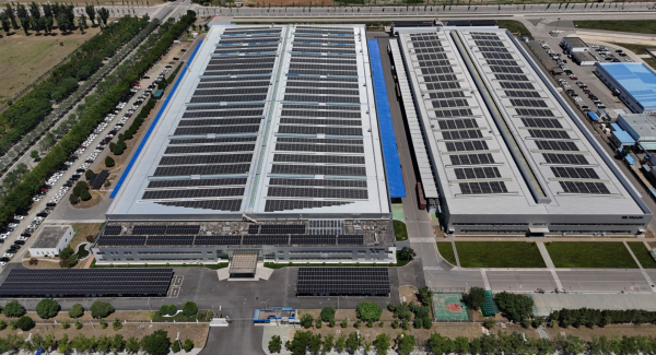 HL만도 베이징 공장에 설치된 태양광 설비 [사진 = HL만도]