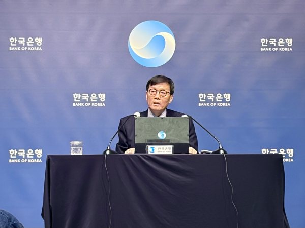 이창용 한국은행 총재가 15일 서울 중구 한국은행에서 열린 통화정책방향 기자간담회에서 발언하고 있다. [사진=김소이기자]