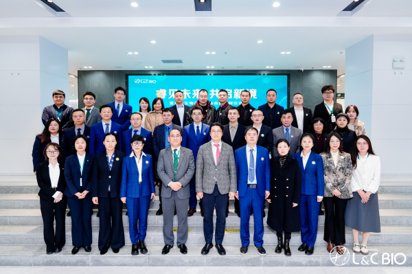 ▲엘앤씨바이오 중국 현지 대리점 초청 심포지엄 행사