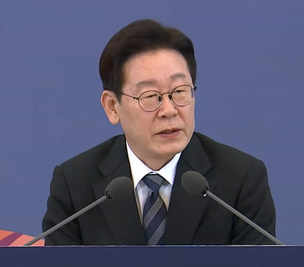 이재명 대통령은 제107주년 3·1절을 맞아 1일 서울 삼성동 코엑스에서 열린 기념식에 참석해 기념사를 하고 있다. [사진=이재명TV/KTV]