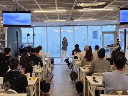 LS증권이 지난 13일 서울 강남구에 있는 와인복합문화공간 도운에서 투혼클럽 고객을 대상으로 투자전략 세미나 행사를 개최했다. [사진=LS증권]